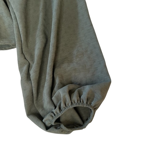 Altar’d State Smocked Puff Sleeve Peplum Top Green Size Medium - Picture 4 of 8